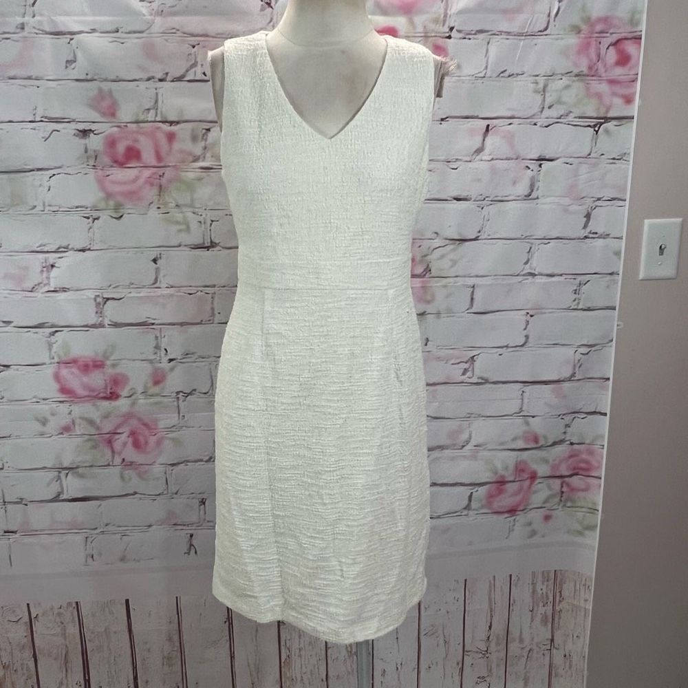 Nicole Miller Women's Sleeveless V-neck Tweed Lightweight Sheath Dress Cream Siz